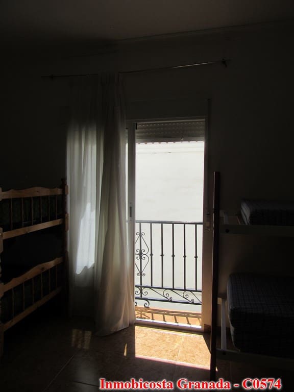 4 soveværelse Byhus til salg i Alfornon med garage - € 80.000 (Ref: 7032630)