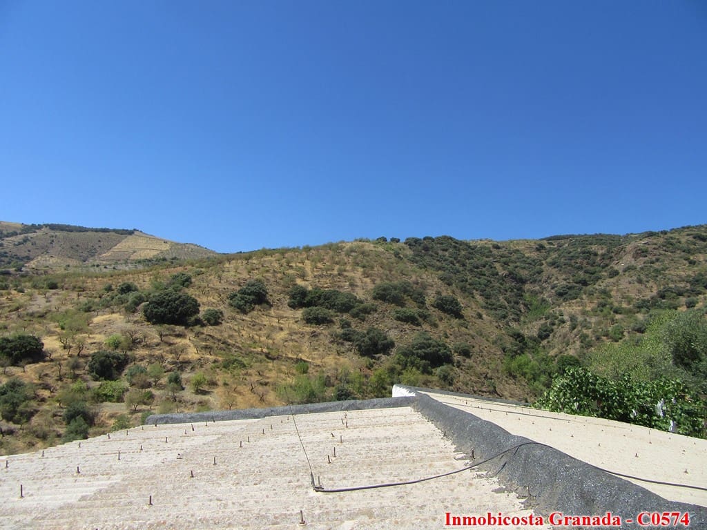 4 soveværelse Byhus til salg i Alfornon med garage - € 80.000 (Ref: 7032630)