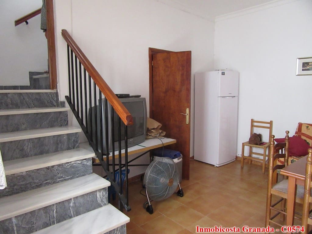 4 soveværelse Byhus til salg i Alfornon med garage - € 80.000 (Ref: 7032630)