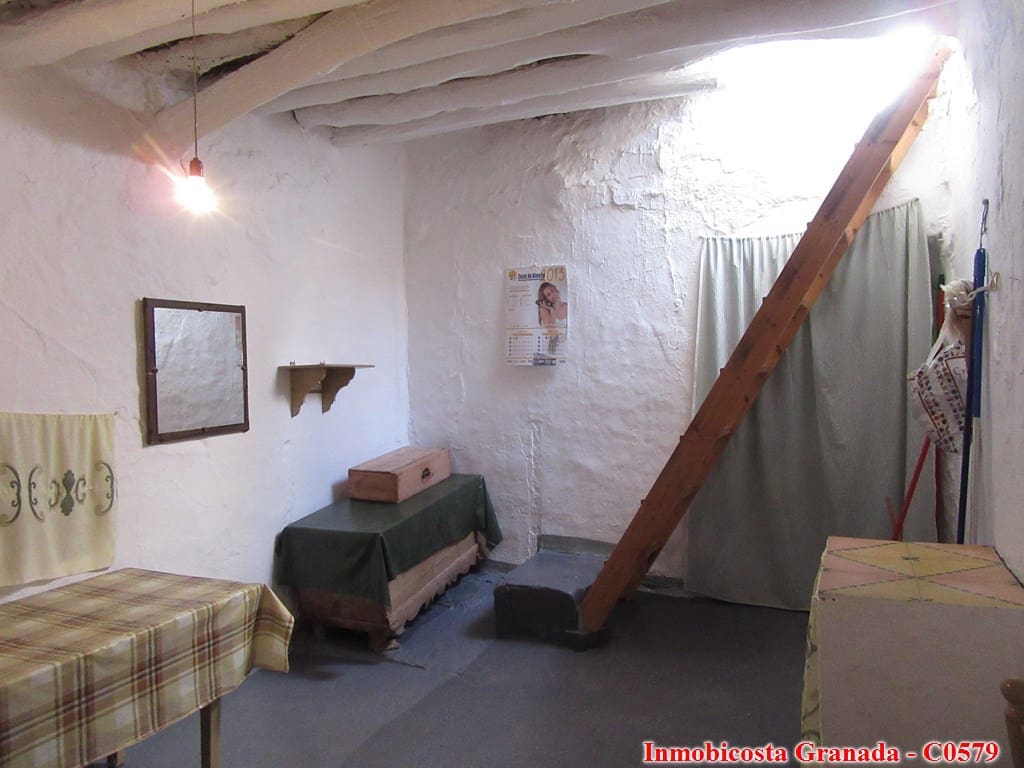 3 soveværelse Byhus til salg i Albondon - € 45.000 (Ref: 7177625)