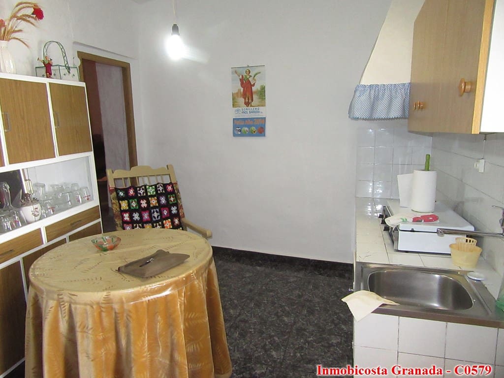 3 soveværelse Byhus til salg i Albondon - € 45.000 (Ref: 7177625)