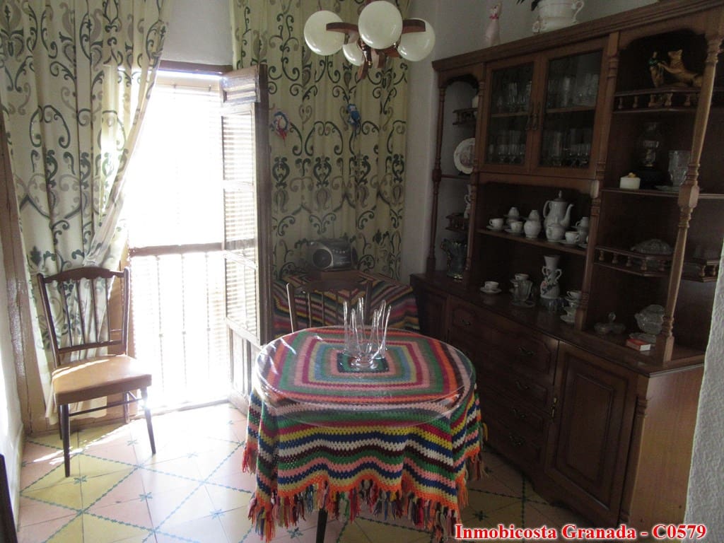 3 soveværelse Byhus til salg i Albondon - € 45.000 (Ref: 7177625)