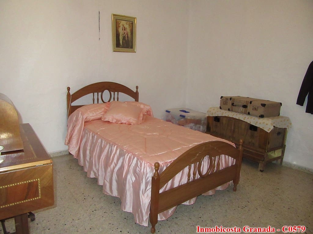 3 soveværelse Byhus til salg i Albondon - € 45.000 (Ref: 7177625)