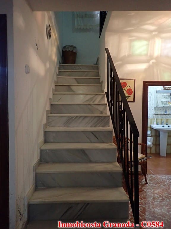 6 soveværelse Byhus til salg i La Rabita med garage - € 145.000 (Ref: 7348248)