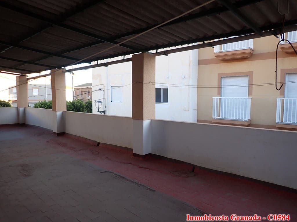 6 soveværelse Byhus til salg i La Rabita med garage - € 145.000 (Ref: 7348248)