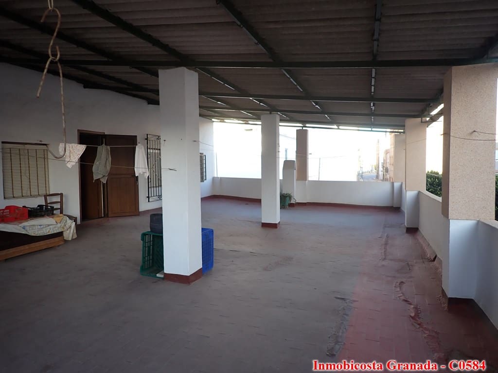 6 soveværelse Byhus til salg i La Rabita med garage - € 145.000 (Ref: 7348248)