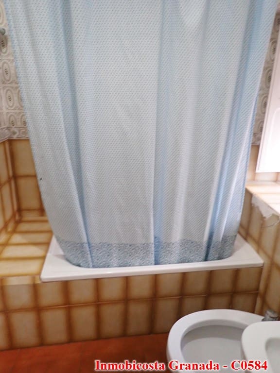 6 soveværelse Byhus til salg i La Rabita med garage - € 145.000 (Ref: 7348248)