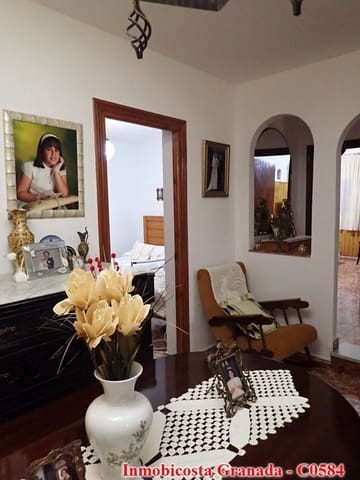 6 soverom Hus til salgs i La Rabita, Albuñol med garasje - € 145 000 (Ref: 7348248)