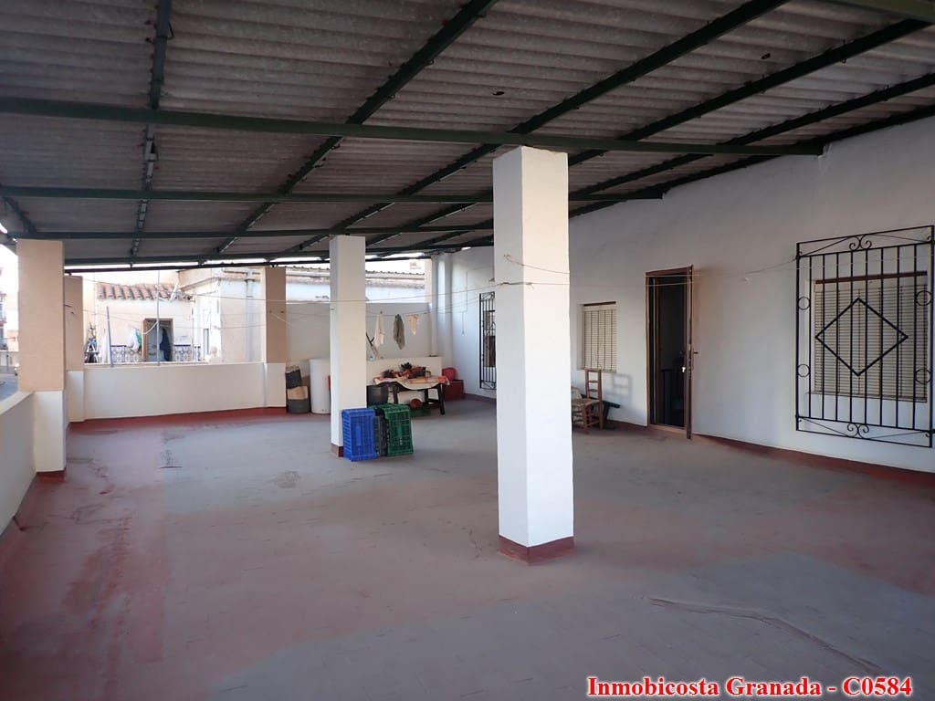 6 soveværelse Byhus til salg i La Rabita med garage - € 145.000 (Ref: 7348248)