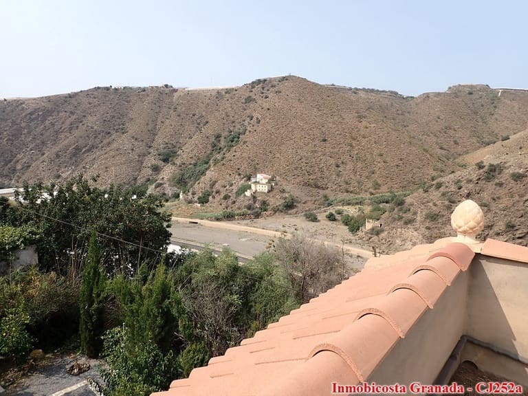 3 bedroom Finca/Country House for sale in La Rabita, Albuñol with pool