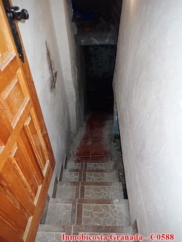 3 makuuhuone Omakotitalo myytävänä paikassa Albondón - 90 000 € (Ref: 7774540)