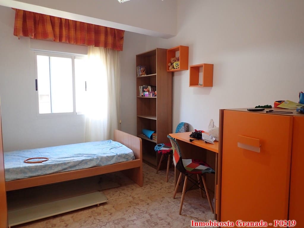 3 soveværelse Lejlighed til salg i La Rabita - € 70.000 (Ref: 7977776)