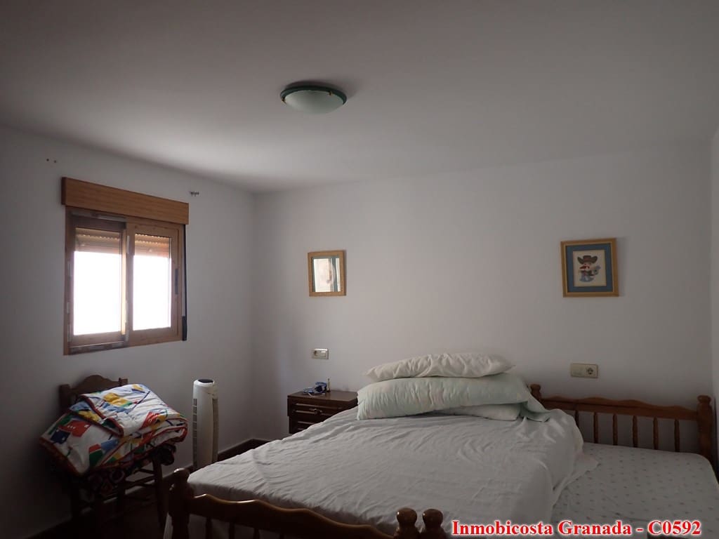 4 soveværelse Byhus til salg i Albondon - € 65.000 (Ref: 8061952)