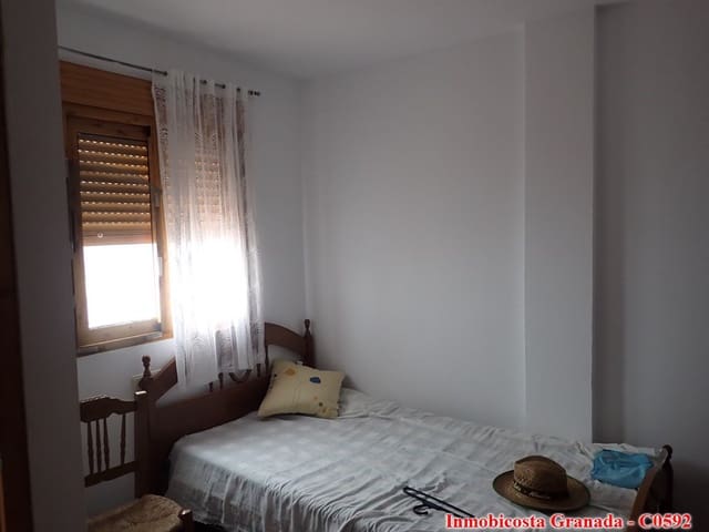 4 makuuhuone Omakotitalo myytävänä paikassa Albondón - 65 000 € (Ref: 8061952)