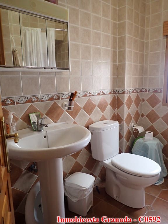 4 soveværelse Byhus til salg i Albondon - € 65.000 (Ref: 8061952)