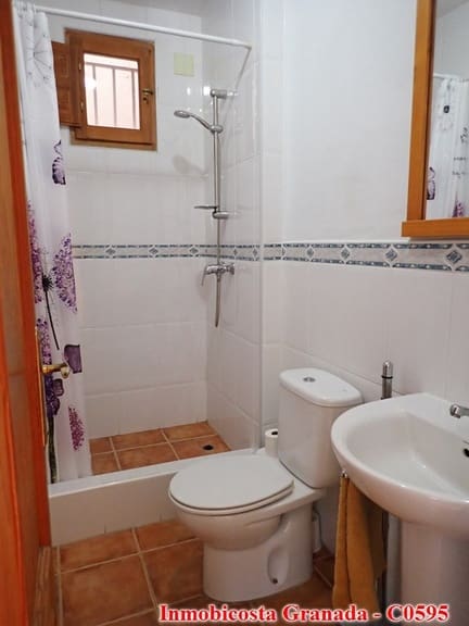 4 soveværelse Finca/Landehus til salg i La Rabita med swimmingpool garage - € 300.000 (Ref: 8167584)