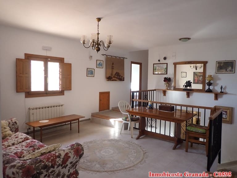 4 soveværelse Finca/Landehus til salg i La Rabita med swimmingpool garage - € 300.000 (Ref: 8167584)