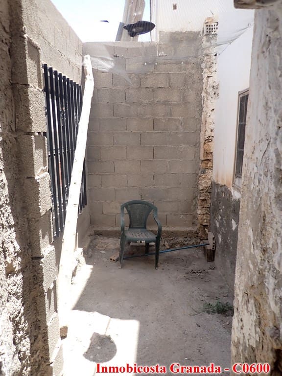 4 sypialnia Dom na sprzedaż w Albunol - 99 900 € (Ref: 8439438)