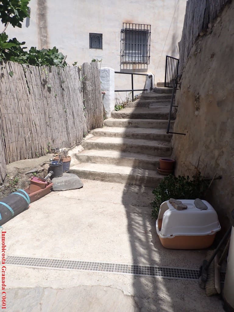 3 soveværelse Byhus til salg i Cadiar - € 85.000 (Ref: 8477162)