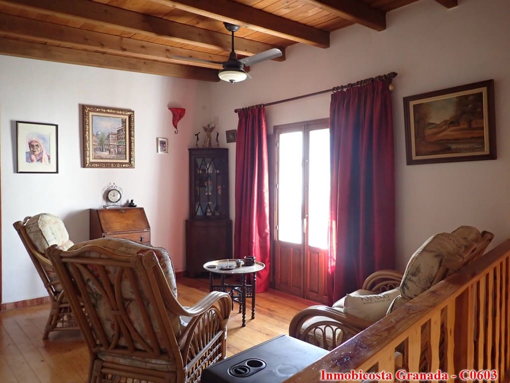 6 soveværelse Byhus til salg i Turon med garage - € 149.995 (Ref: 8578770)