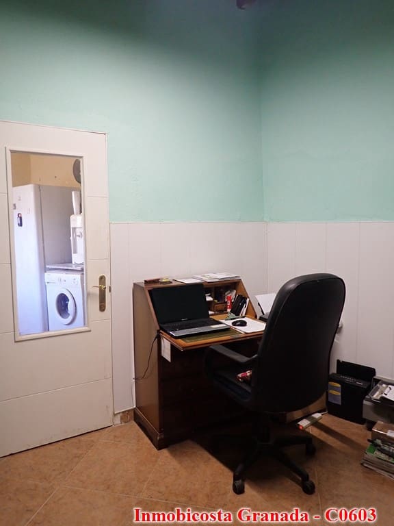 6 soveværelse Byhus til salg i Turon med garage - € 149.995 (Ref: 8578770)