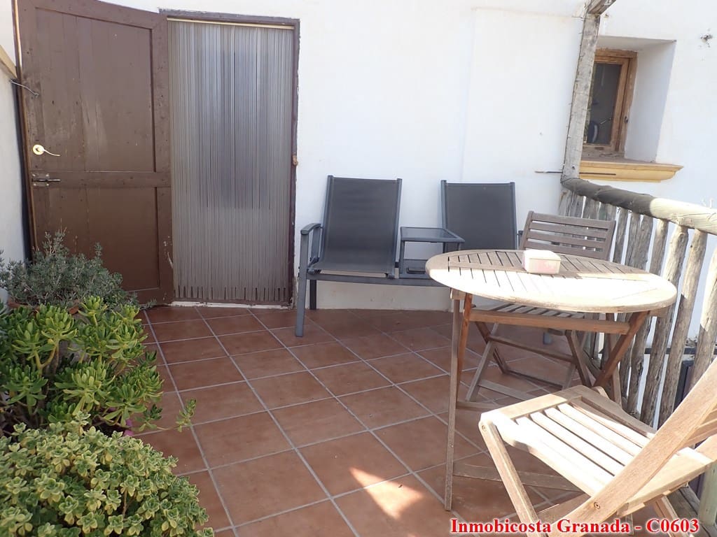 6 soveværelse Byhus til salg i Turon med garage - € 149.995 (Ref: 8578770)