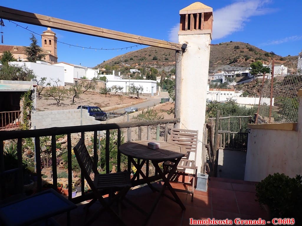 6 soveværelse Byhus til salg i Turon med garage - € 149.995 (Ref: 8578770)