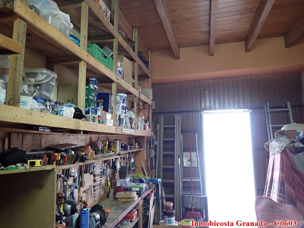 6 soveværelse Byhus til salg i Turon med garage - € 149.995 (Ref: 8578770)