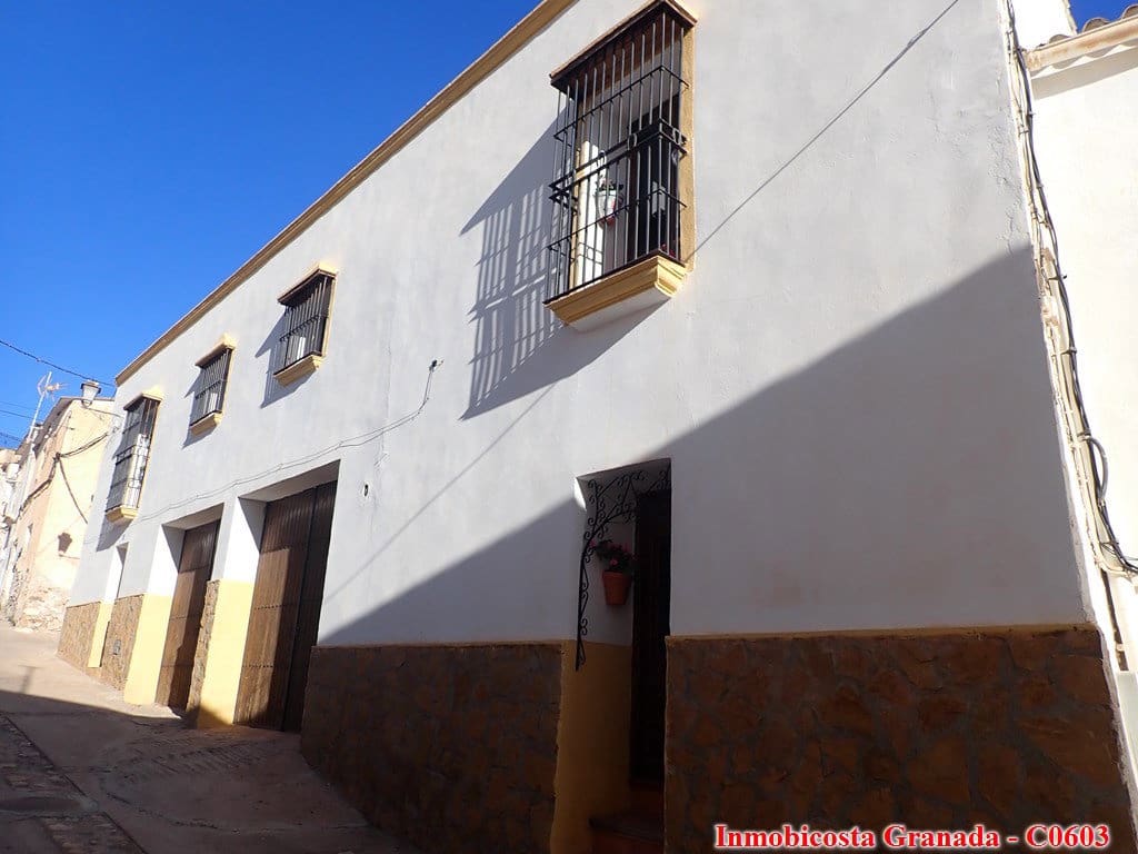 6 sovrum Hus till salu i Turon med garage - 149 995 € (Ref: 8578770)
