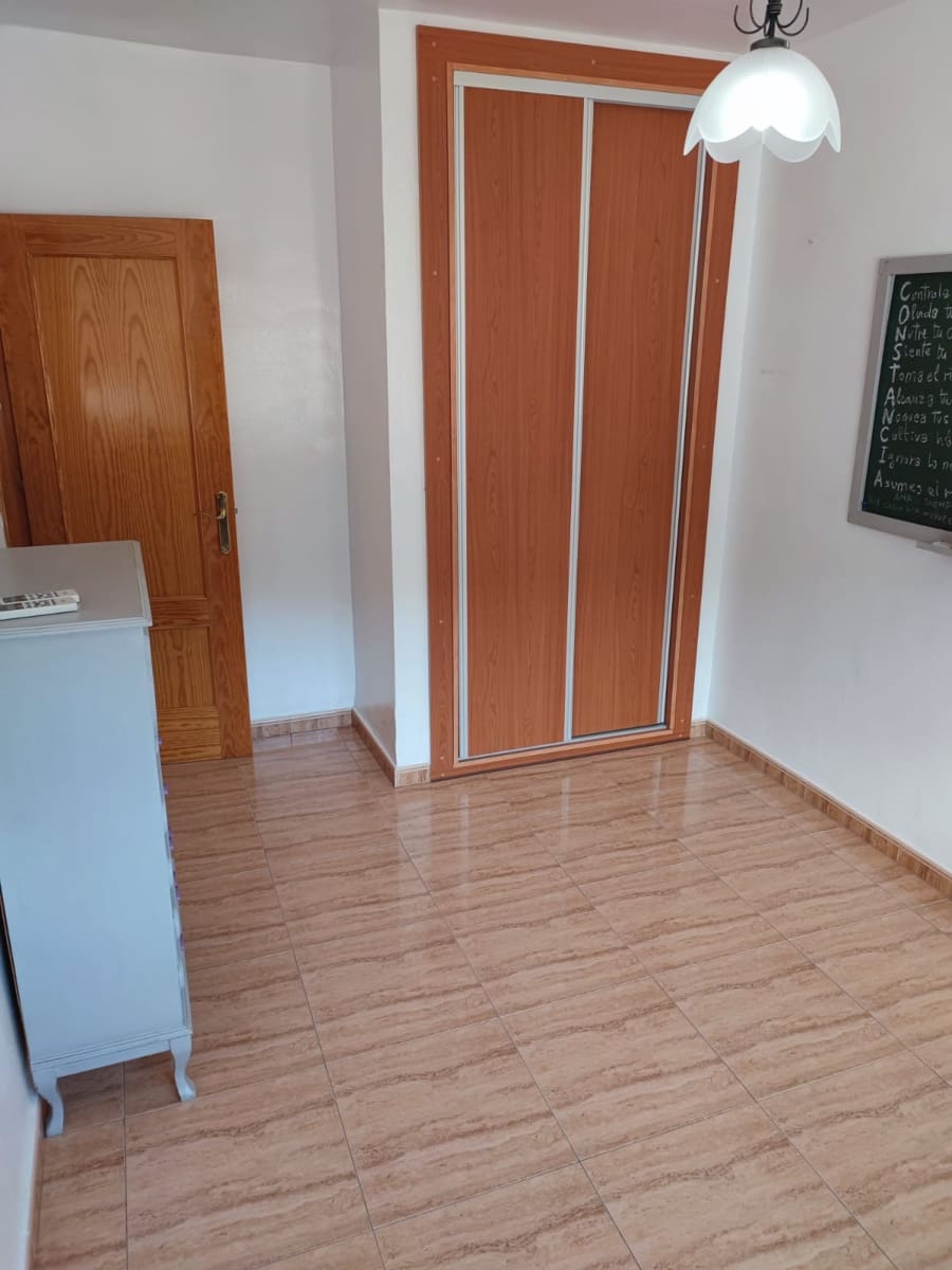 3 soveværelse Byhus til salg i Albunol med garage - € 120.000 (Ref: 8838003)