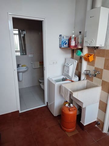 3 soverom Hus til salgs i Albuñol med garasje - € 120 000 (Ref: 8838003)