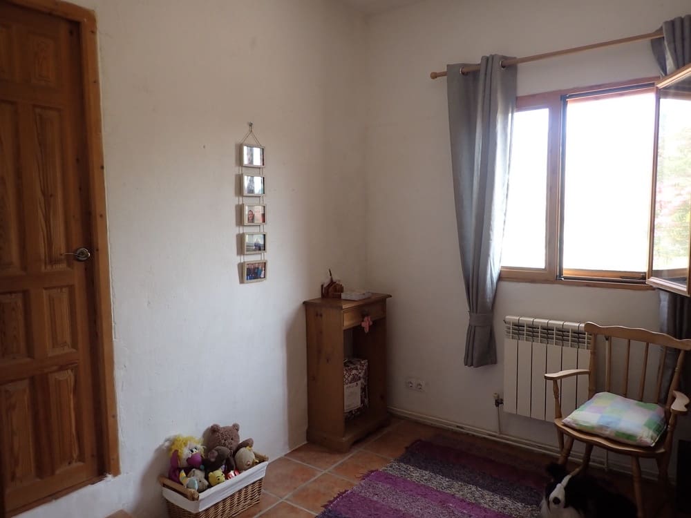 4 soverom Finca/Herregård til salgs i Yator med garasje - € 140 000 (Ref: 9050045)