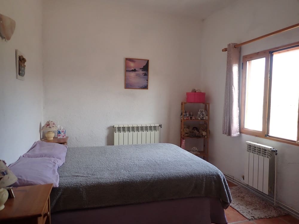 4 soverom Finca/Herregård til salgs i Yator med garasje - € 140 000 (Ref: 9050045)