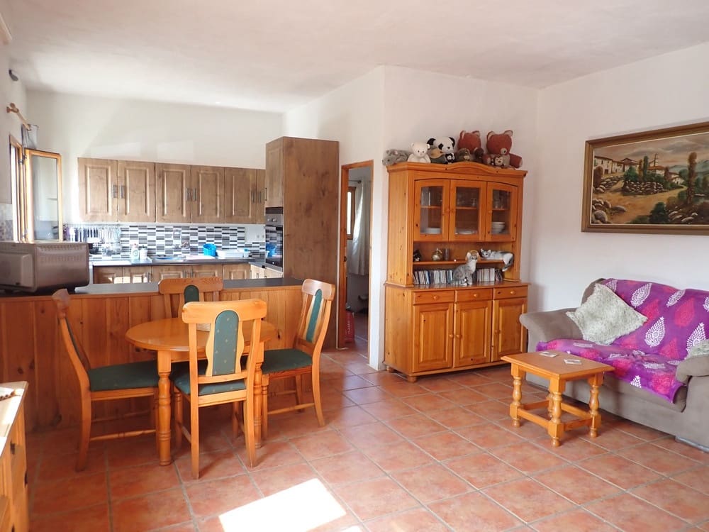 4 soverom Finca/Herregård til salgs i Yator med garasje - € 140 000 (Ref: 9050045)