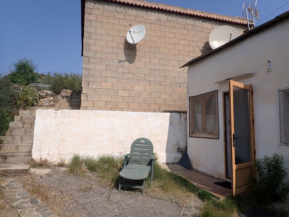 4 soverom Finca/Herregård til salgs i Yator med garasje - € 140 000 (Ref: 9050045)