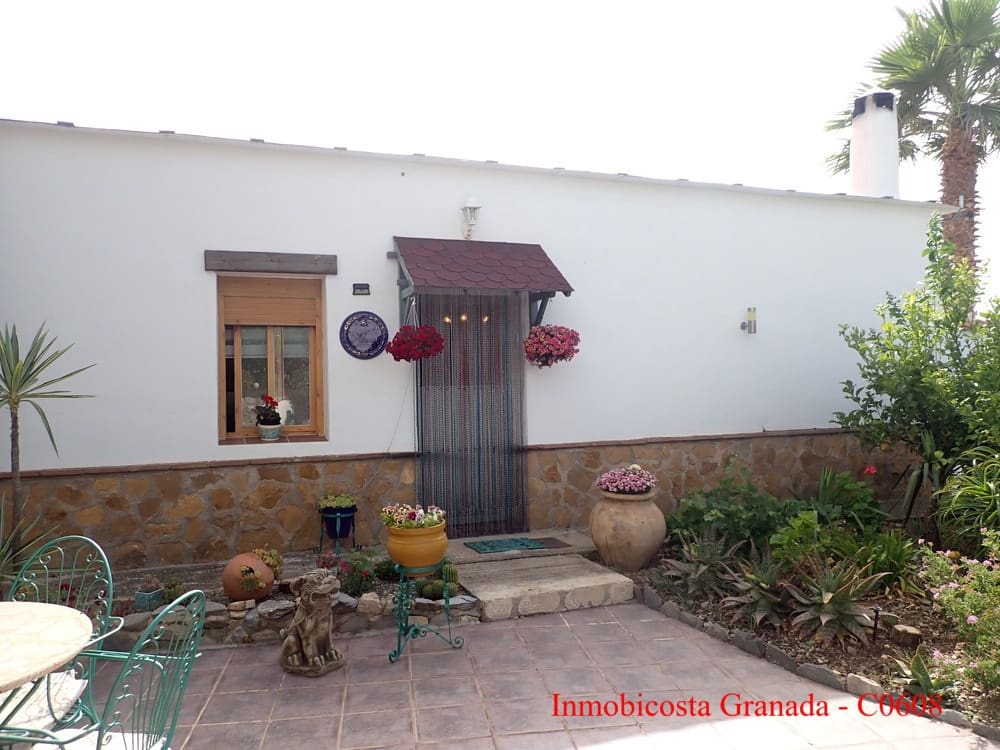 3 soveværelse Byhus til salg i Alfornon med swimmingpool garage - € 170.000 (Ref: 9056960)