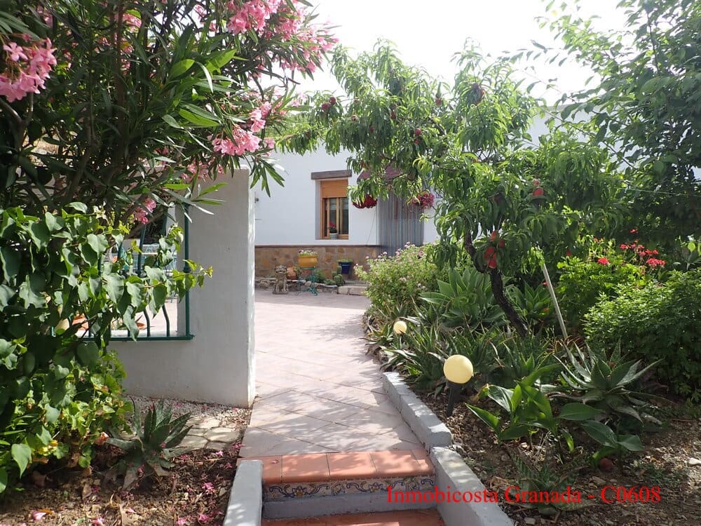 3 soveværelse Byhus til salg i Alfornon med swimmingpool garage - € 170.000 (Ref: 9056960)