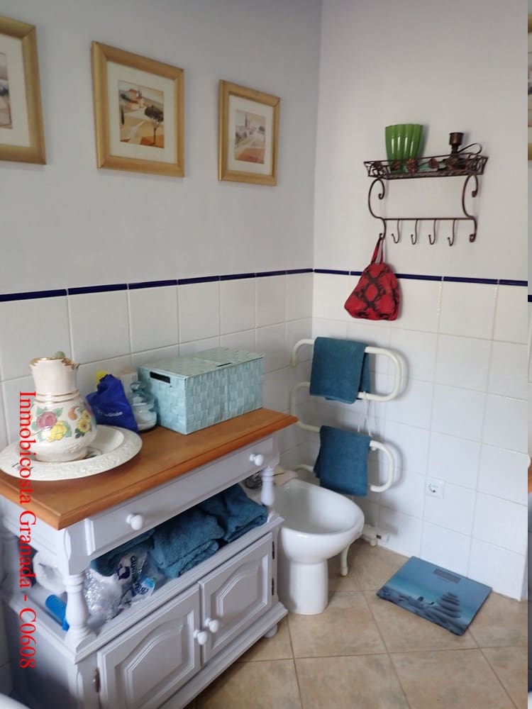 3 soveværelse Byhus til salg i Alfornon med swimmingpool garage - € 170.000 (Ref: 9056960)