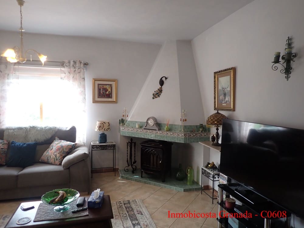 3 soveværelse Byhus til salg i Alfornon med swimmingpool garage - € 170.000 (Ref: 9056960)