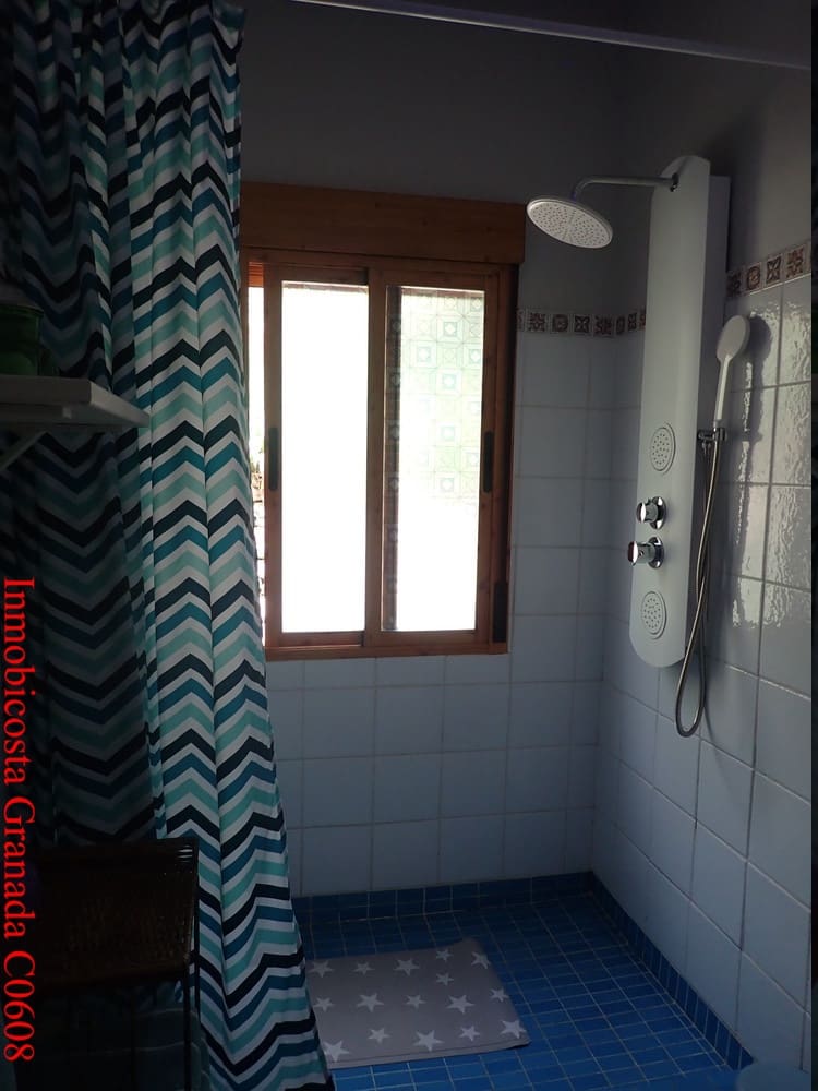 3 soveværelse Byhus til salg i Alfornon med swimmingpool garage - € 170.000 (Ref: 9056960)