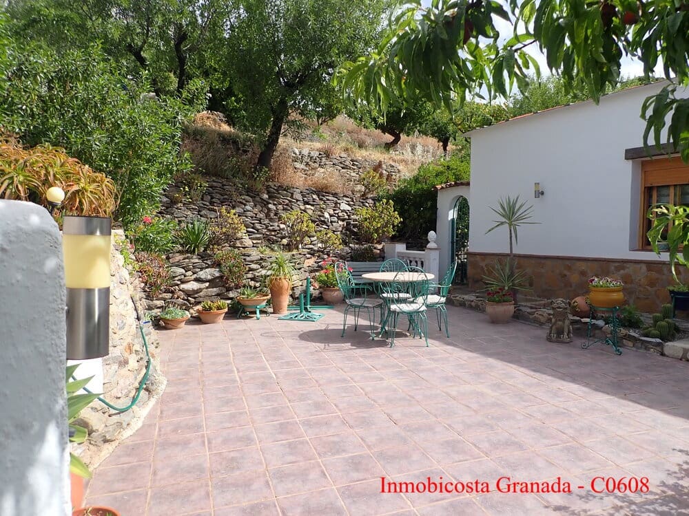 3 soveværelse Byhus til salg i Alfornon med swimmingpool garage - € 170.000 (Ref: 9056960)