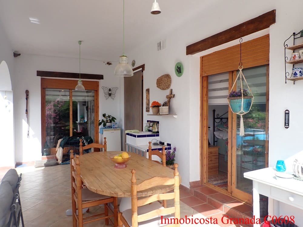 3 soveværelse Byhus til salg i Alfornon med swimmingpool garage - € 170.000 (Ref: 9056960)