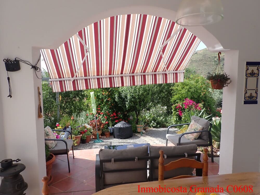 3 soveværelse Byhus til salg i Alfornon med swimmingpool garage - € 170.000 (Ref: 9056960)