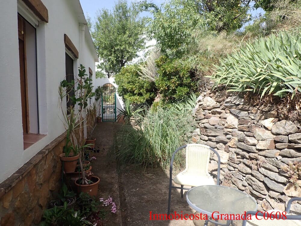 3 soveværelse Byhus til salg i Alfornon med swimmingpool garage - € 170.000 (Ref: 9056960)