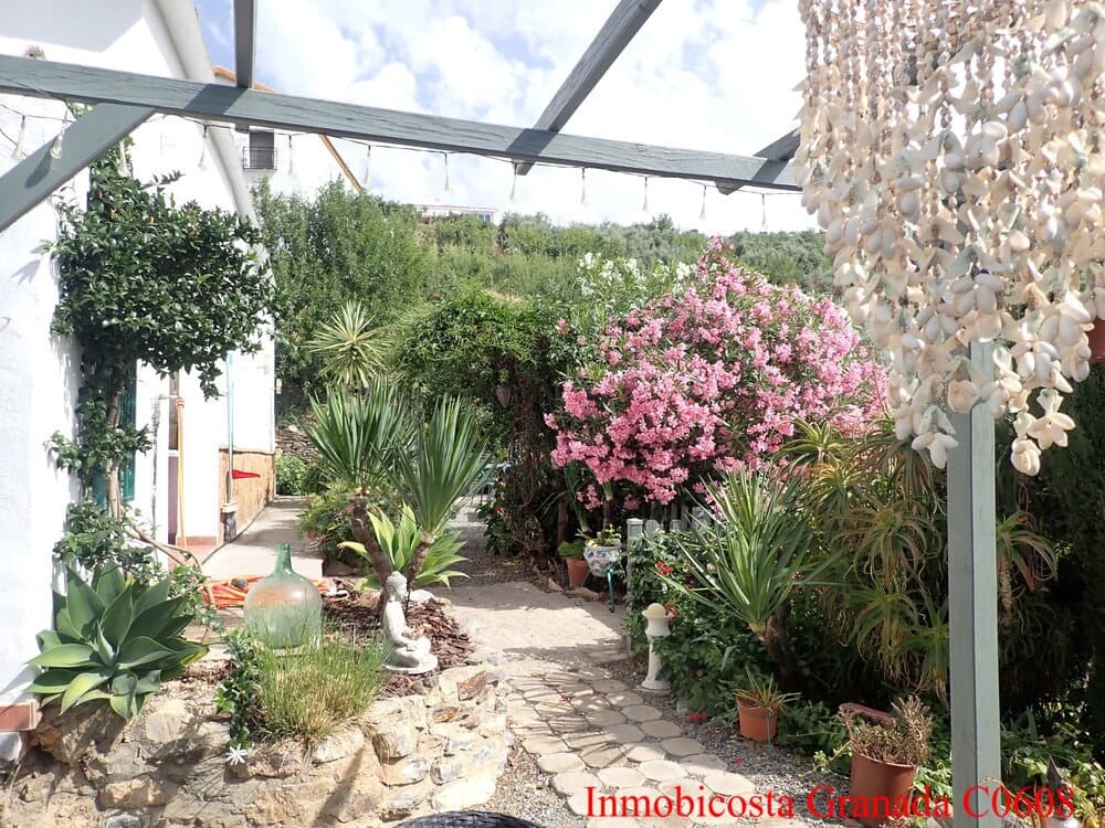 3 soveværelse Byhus til salg i Alfornon med swimmingpool garage - € 170.000 (Ref: 9056960)