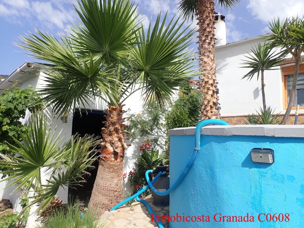 3 soveværelse Byhus til salg i Alfornon med swimmingpool garage - € 170.000 (Ref: 9056960)