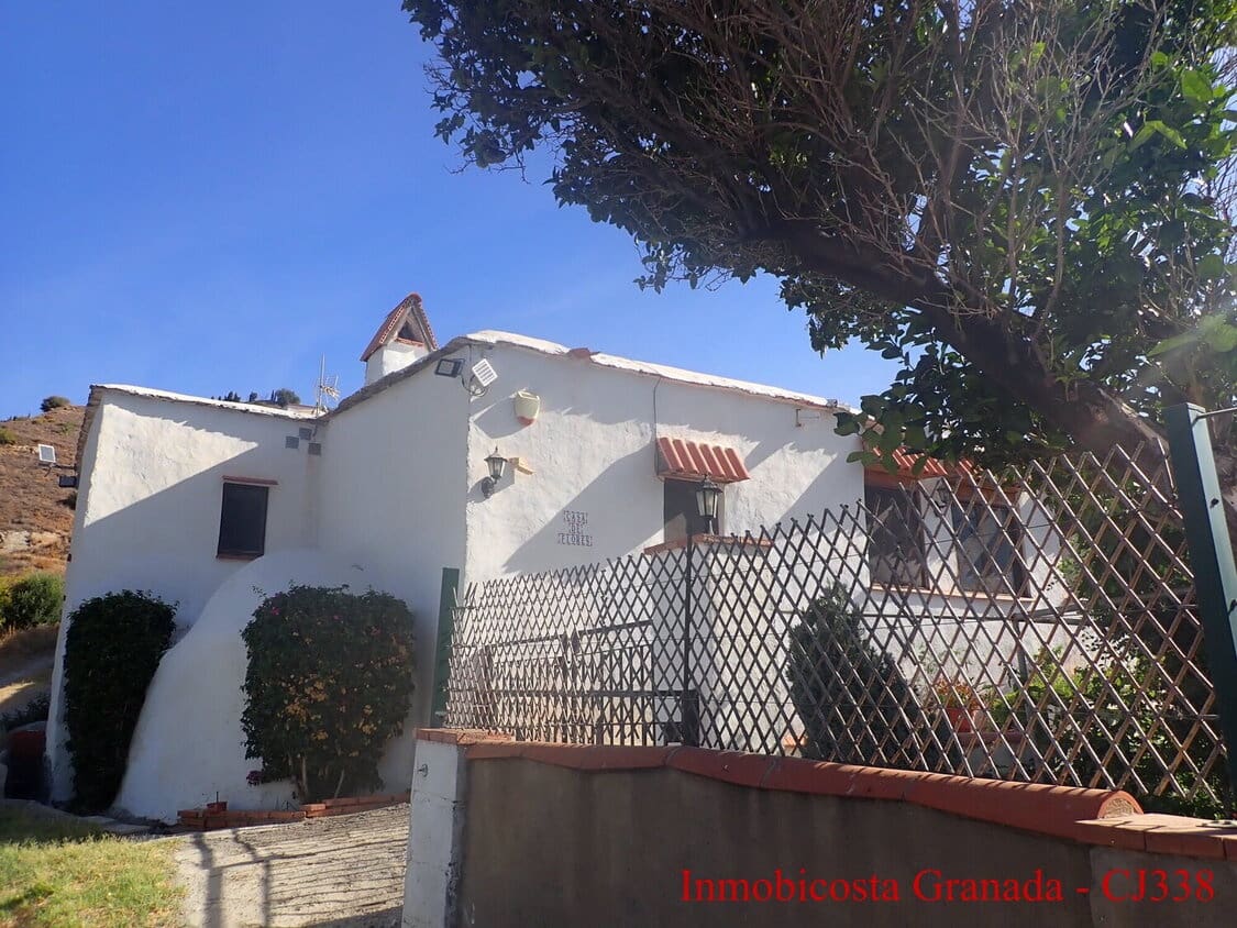 3 bedroom Finca/Country House for sale in La Rabita with pool garage - € 135,000 (Ref: 9205724)