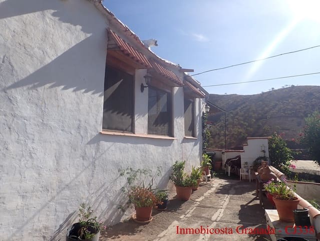 3 soveværelse Finca/Landehus til salg i La Rabita, Albuñol med swimmingpool garage - € 135.000 (Ref: 9205724)