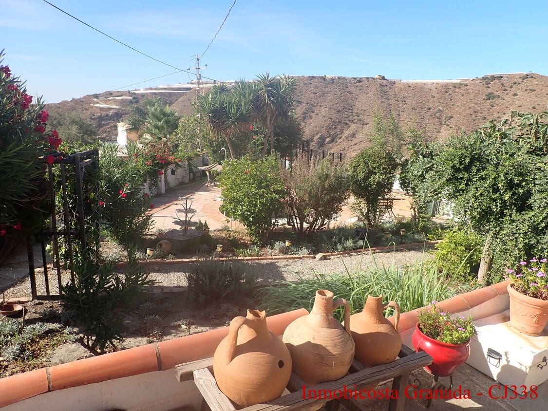 3 bedroom Finca/Country House for sale in La Rabita with pool garage - € 135,000 (Ref: 9205724)