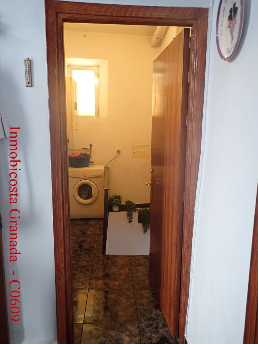 5 soveværelse Byhus til salg i Albunol med garage - € 285.000 (Ref: 9219136)